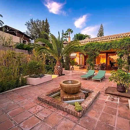 Moscu 15 Comfortable Villa Marbella