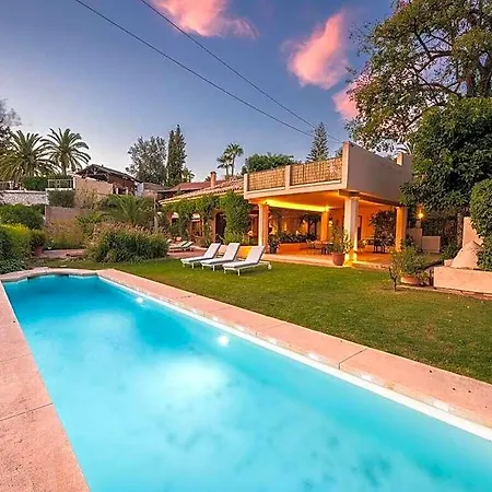 Villa Moscu 15 Comfortable Marbella