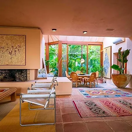 Moscu 15 Comfortable Villa Marbella